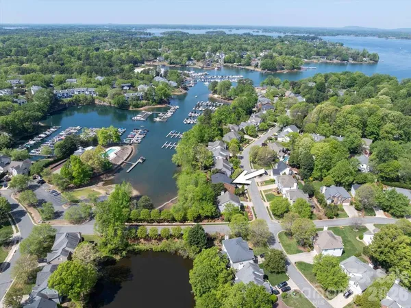 $1,435,000 | 21307 Baltic Drive, Cornelius, NC 28031