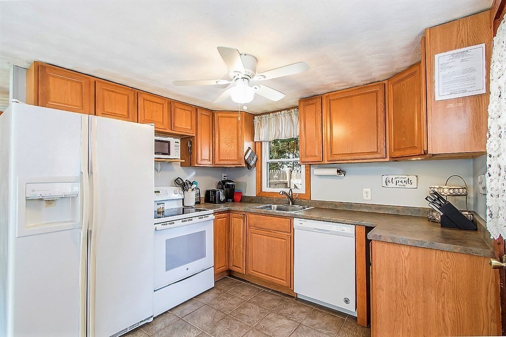 22 Howes Road Yarmouth, MA 02664 - Photo 11 of 22 Gallery Image 11