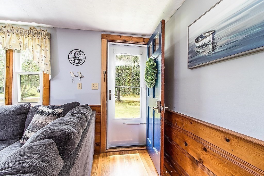 22 Howes Road Yarmouth, MA 02664 - Photo 6 of 22 Gallery Image 6