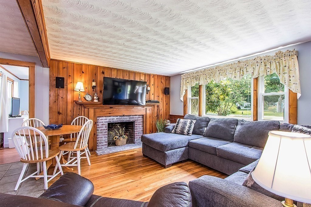 22 Howes Road Yarmouth, MA 02664 - Photo 8 of 22 Gallery Image 8