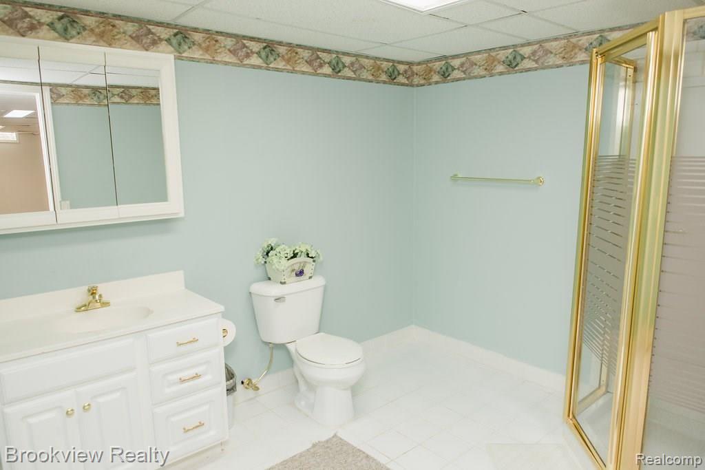 1382 Copper Circle Rochester, MI 48306 - Photo 28 of 30 Lower Level Full Bath