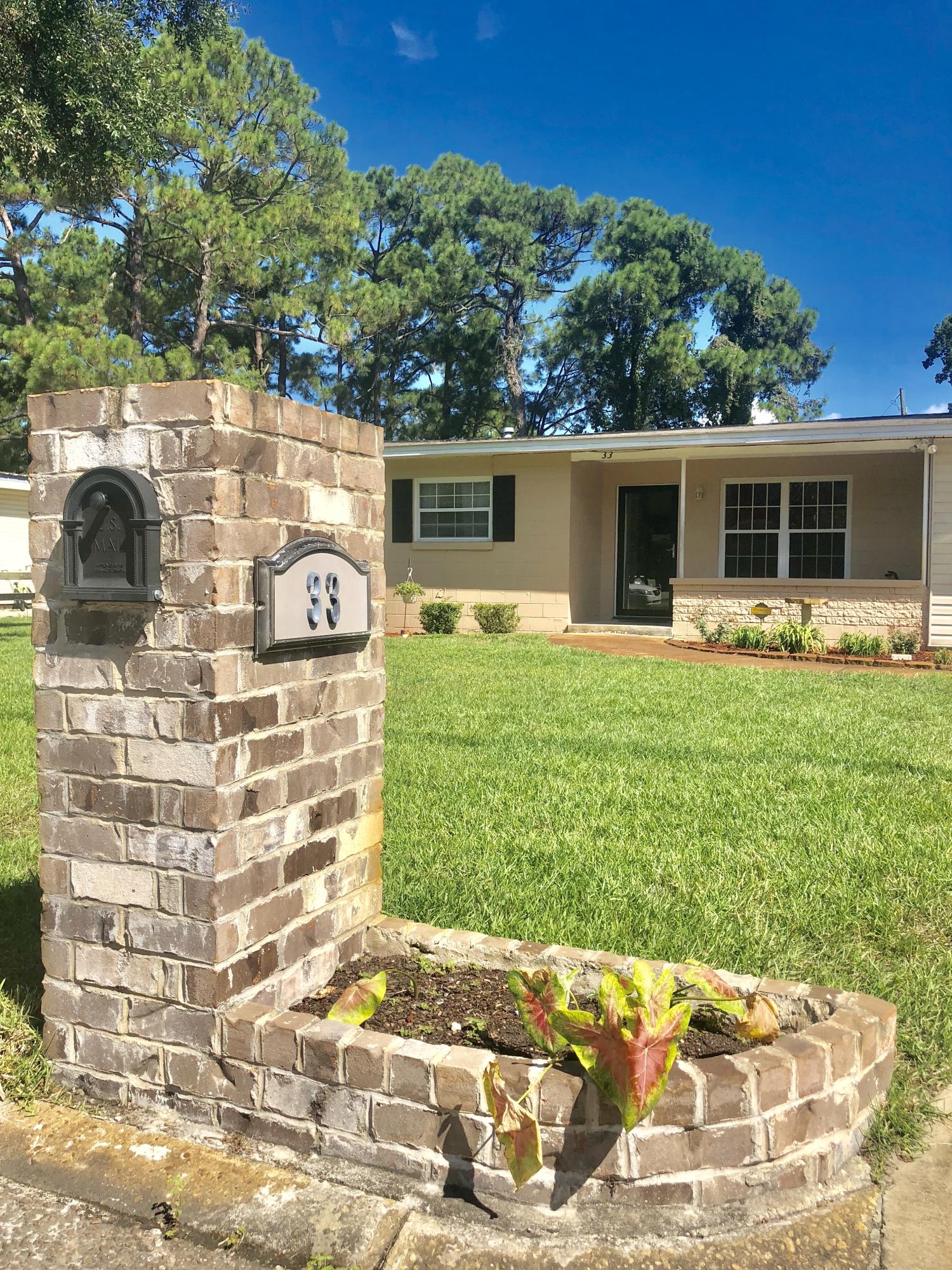 33 Ranger Street Southwest Fort Walton Beach, FL 32548 - Photo 2 of 6