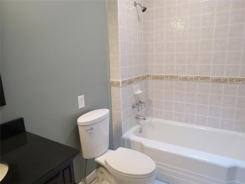 193 Mast Road Westbrook, ME 04092 - Photo 17 of 35 Bathroom. 1st Floor Full Bath