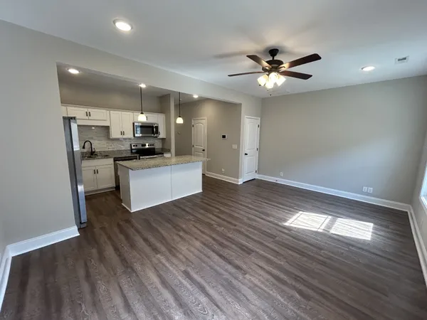 $1,350 | 317 Fallow Circle, Clarksville, TN 37040