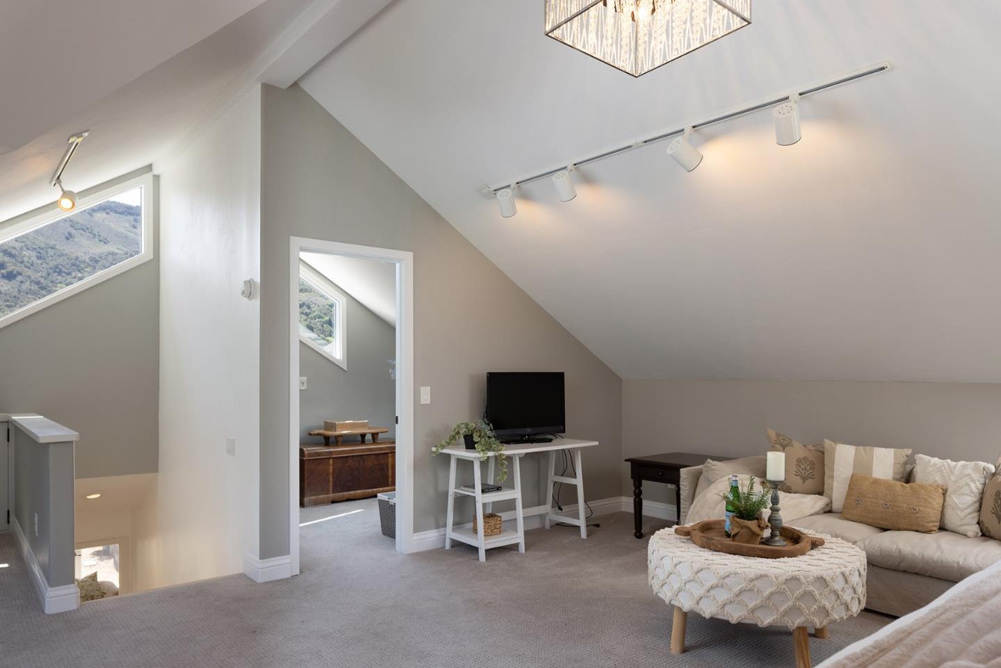 929 West Carmel Valley Road Carmel Valley, CA 93924 - Photo 32 of 42