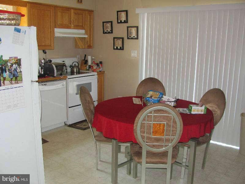 7000 Friendship Road Clinton, MD 20735 - Photo 4 of 7 Kitchen