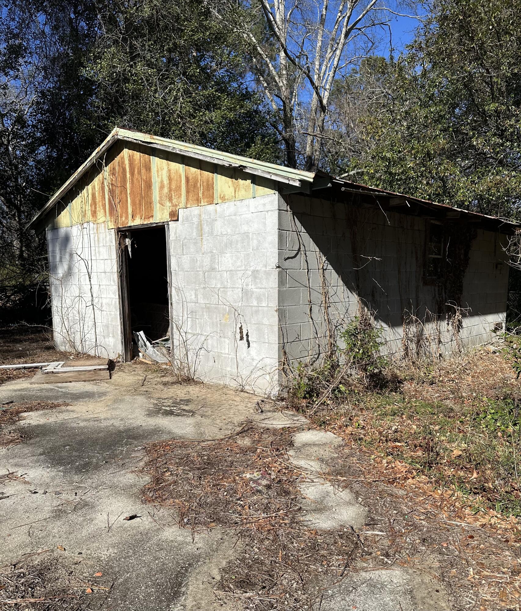 4263 Confederate Road Sumter, SC 29154 - Photo 6 of 7