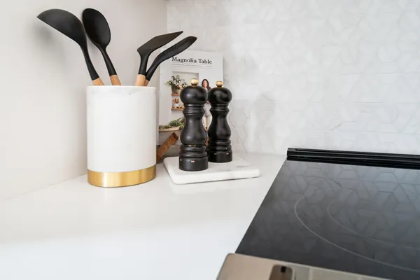 a close view of sink