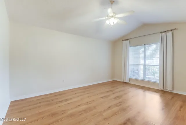 $2,575 | 3612 Miles Lane, Ocean Springs, MS 39564