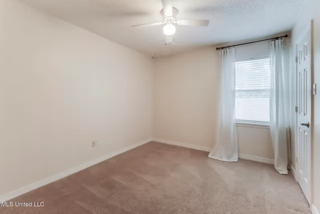 $2,575 | 3612 Miles Lane, Ocean Springs, MS 39564