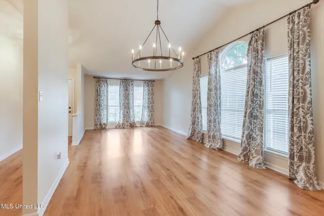 $2,575 | 3612 Miles Lane, Ocean Springs, MS 39564