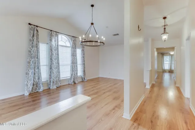 $2,575 | 3612 Miles Lane, Ocean Springs, MS 39564