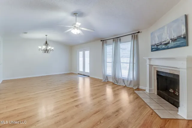 $2,575 | 3612 Miles Lane, Ocean Springs, MS 39564