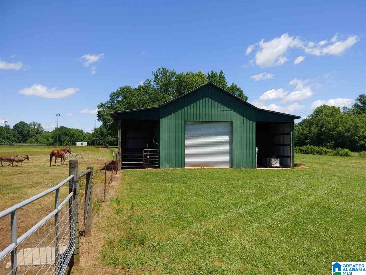 1228 Tallasahatchee Road Sylacauga, AL 35150 - Photo 5 of 23