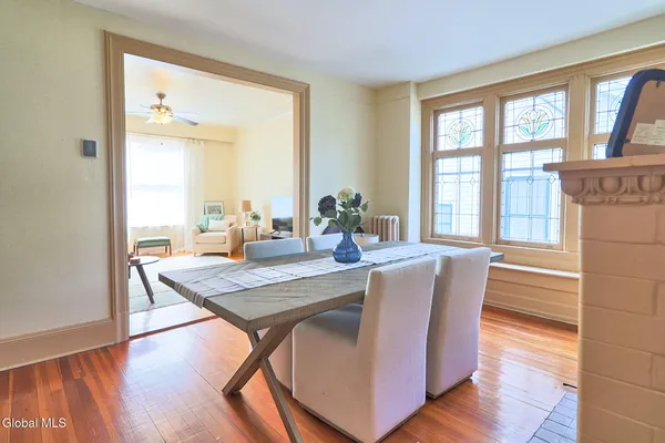 $2,500 | 28 Manning Boulevard, Unit 2, Albany, NY 12203