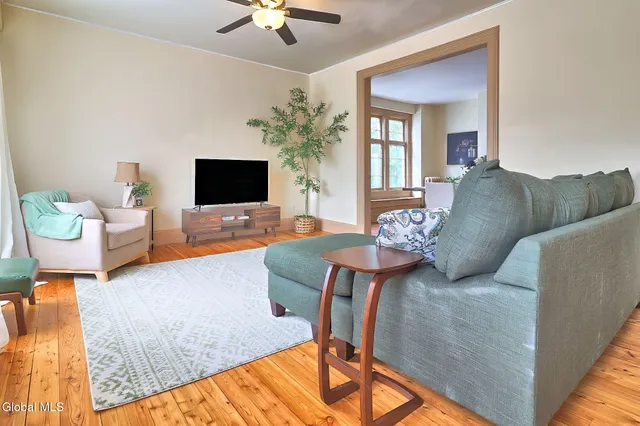 $2,500 | 28 Manning Boulevard, Unit 2, Albany, NY 12203