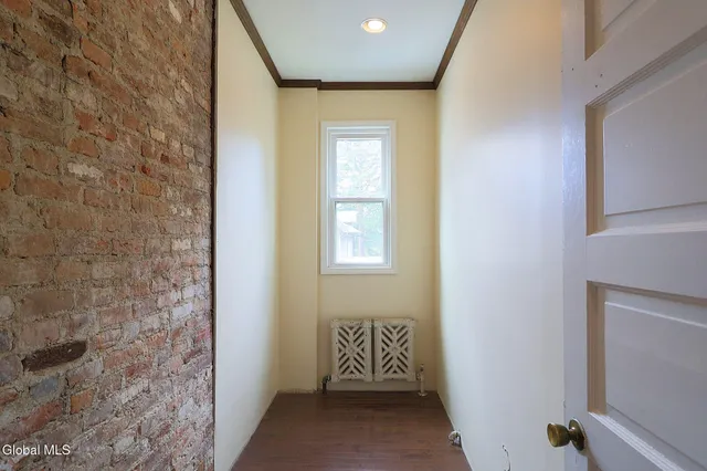 $2,500 | 28 Manning Boulevard, Unit 2, Albany, NY 12203