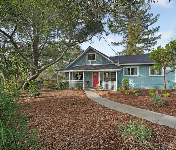 $1,175,000 | 8931 Oak Grove Avenue, Sebastopol, CA 95472