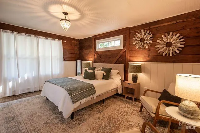 $1,175,000 | 8931 Oak Grove Avenue, Sebastopol, CA 95472