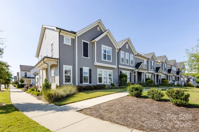 $399,000 | 23109 Clarabelle Drive, Charlotte, NC 28273