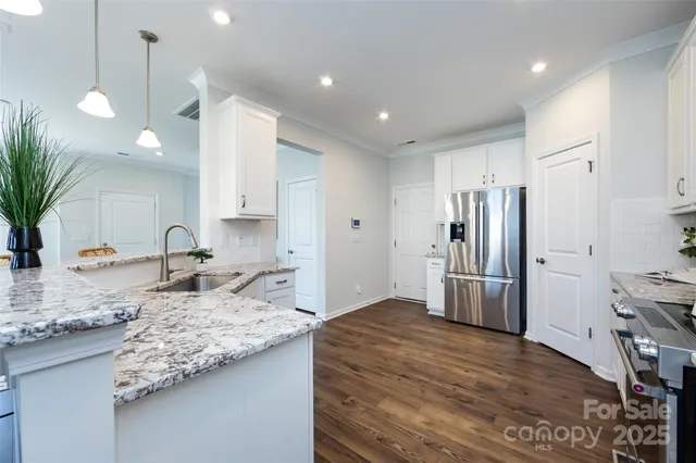 $399,000 | 23109 Clarabelle Drive, Charlotte, NC 28273