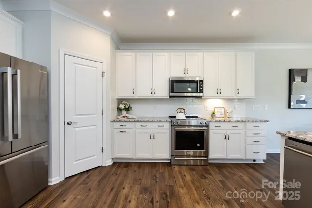 $399,000 | 23109 Clarabelle Drive, Charlotte, NC 28273