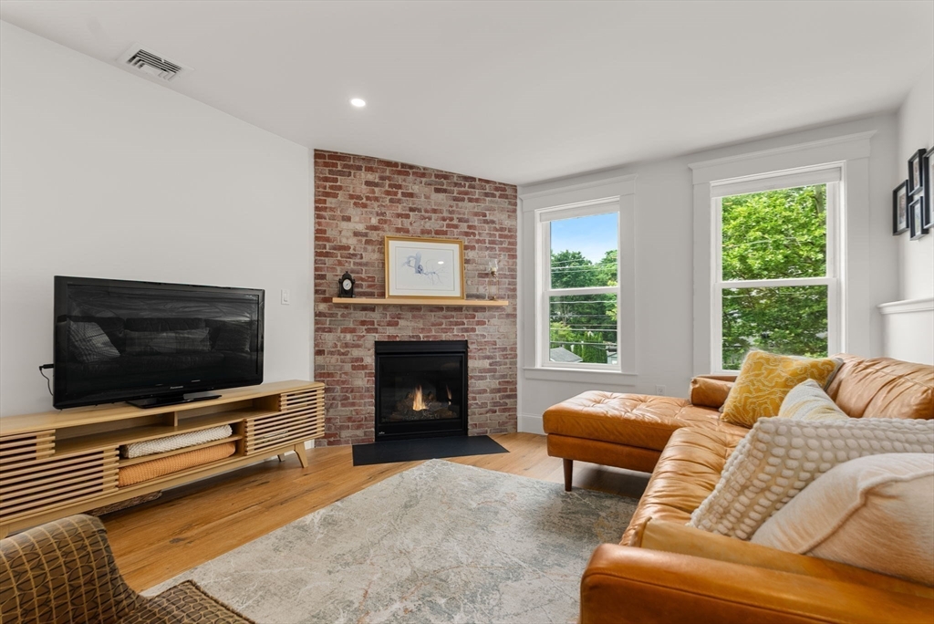 41-43 Elliot Street, Unit 2 Norwood, MA 02062 - Photo 6 of 33