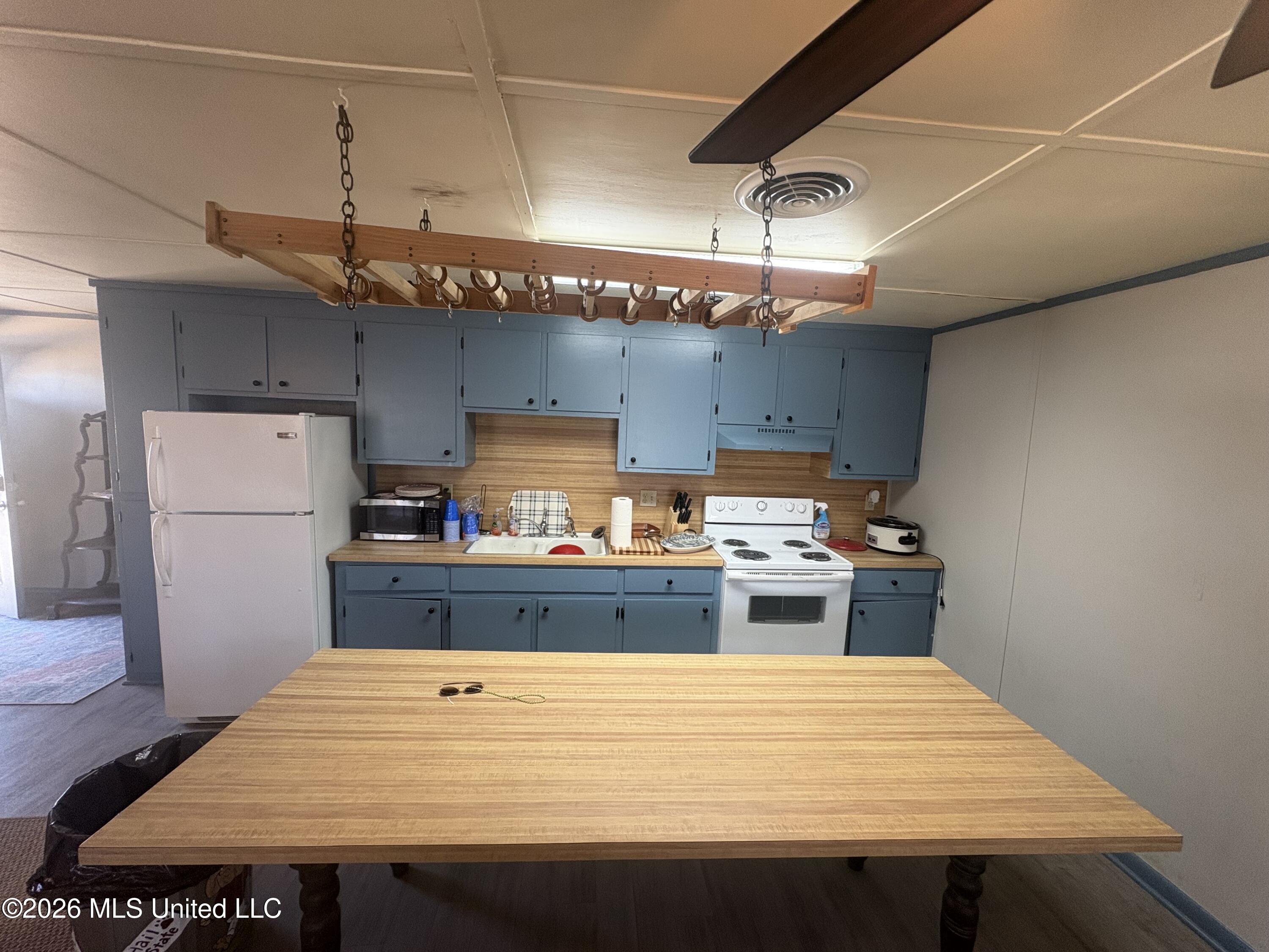 1899 Deerfield Road Yazoo City, MS 39194 - Photo 11 of 14 IMG_5719