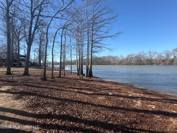 $215,000 | 1899 Deerfield Road, Yazoo City, MS 39194