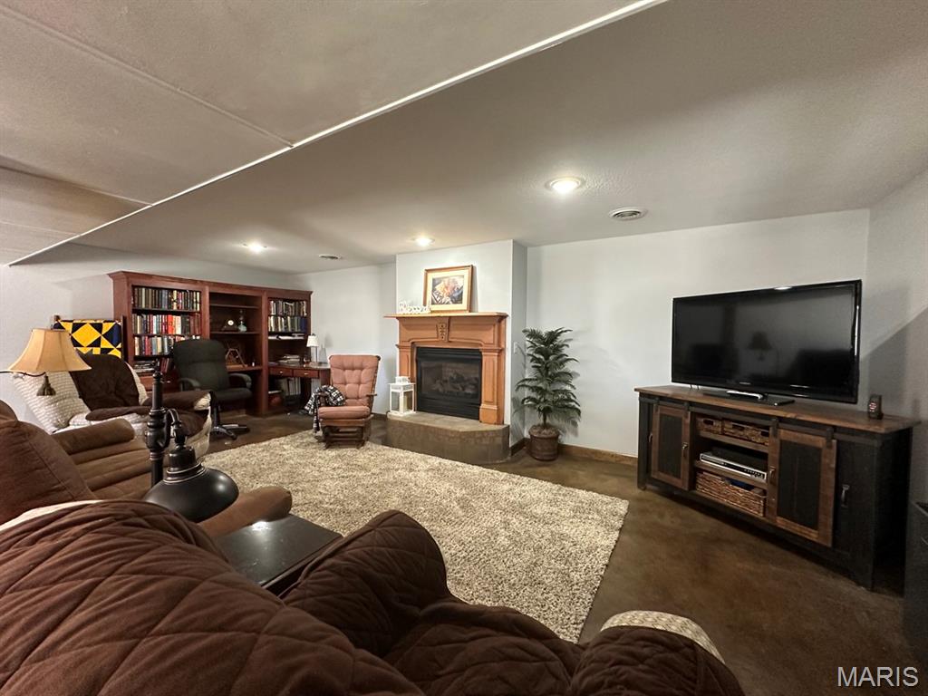 14348 Hidden Trails Circle Dexter, MO 63841 - Photo 21 of 47