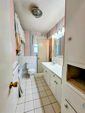 $424,900 | 1020 Redbud Court, Arlington, TX 76012