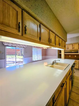 $424,900 | 1020 Redbud Court, Arlington, TX 76012