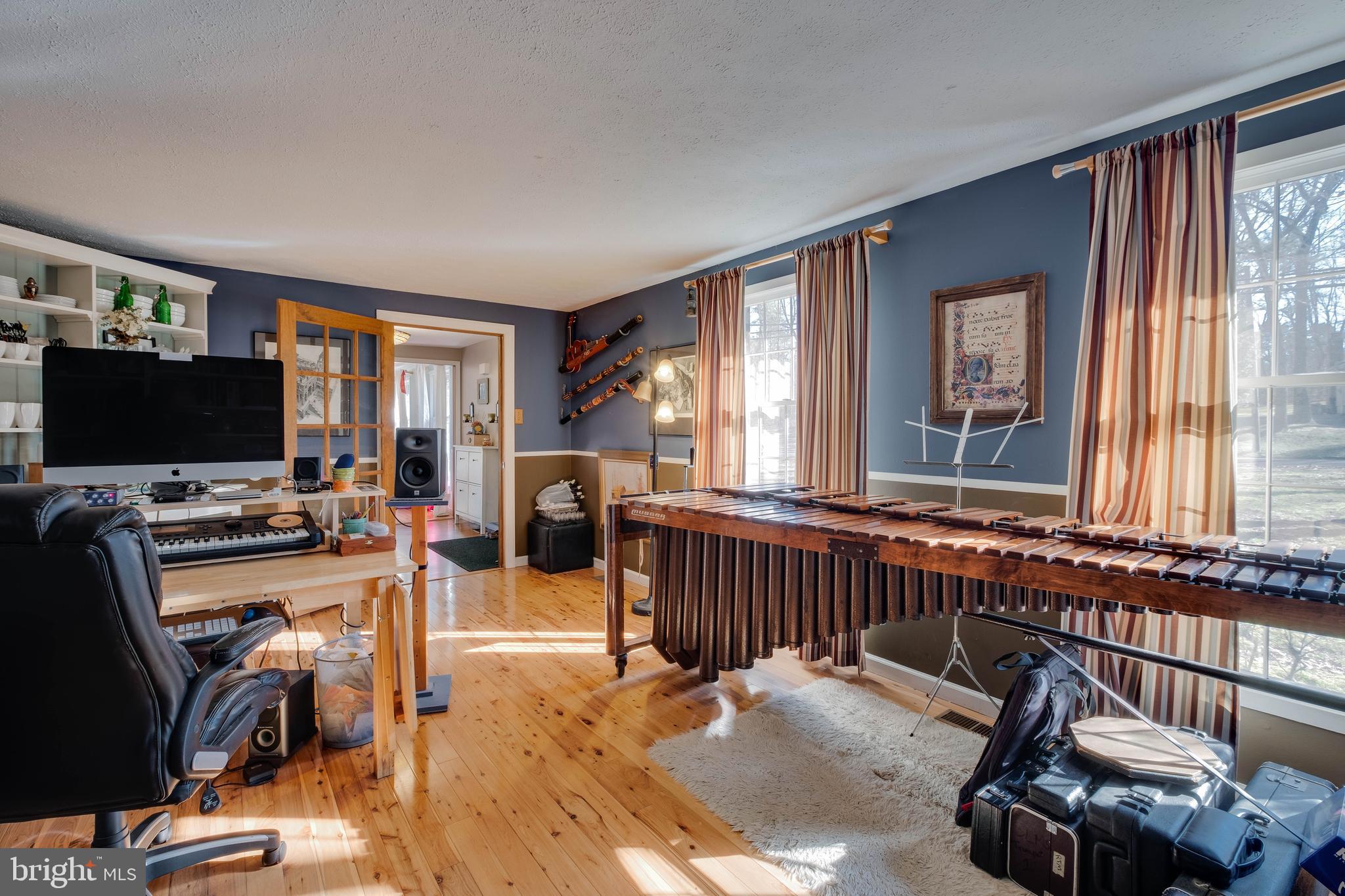 572 Fairview Road Medford, NJ 08055 - Photo 17 of 48 a view of a livingroom with workspace and a window