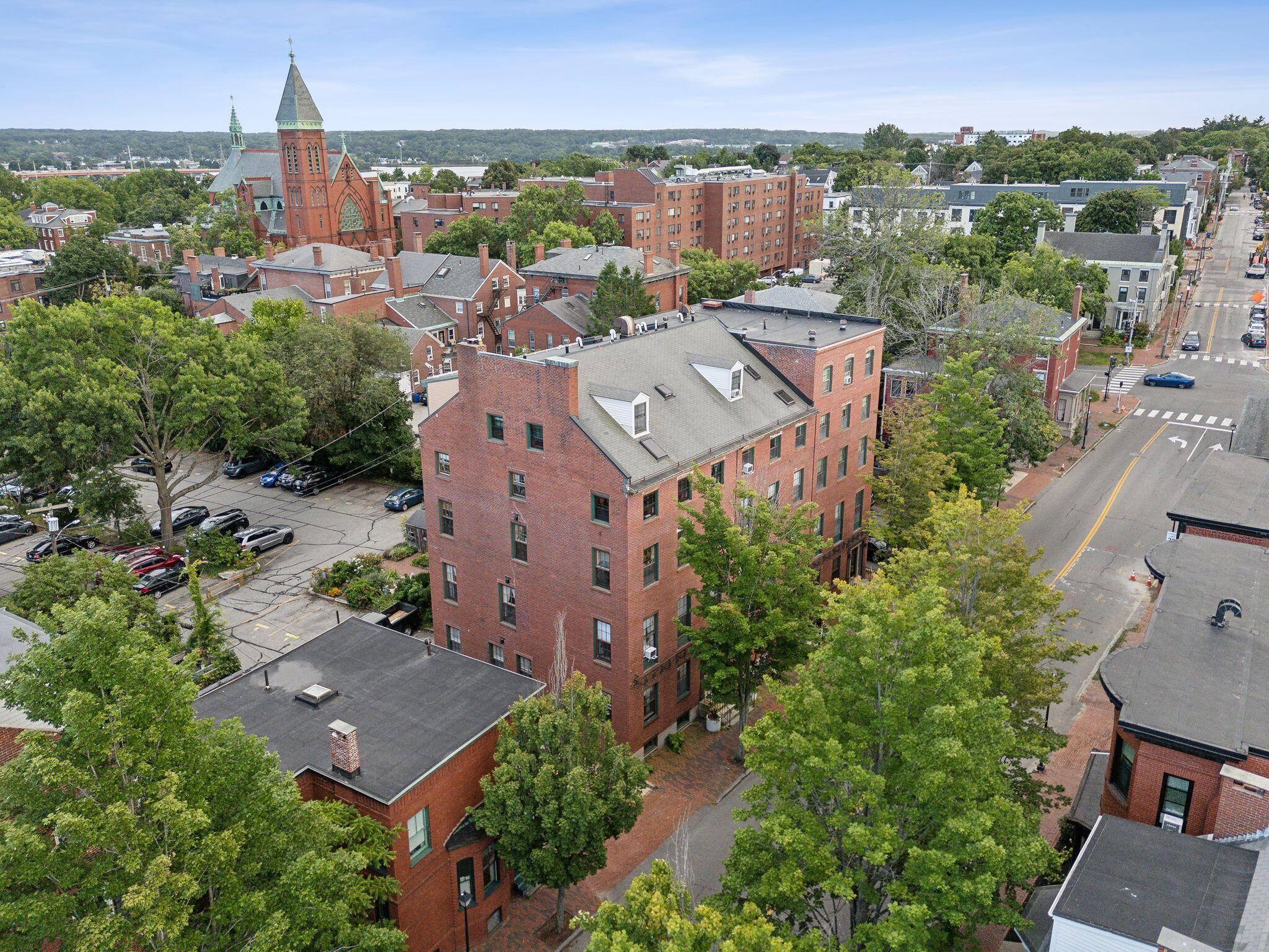 150 Spring Street, Unit 4 Portland, ME 04101 - Photo 28 of 39 11_DJI_20240822163555_0409_D