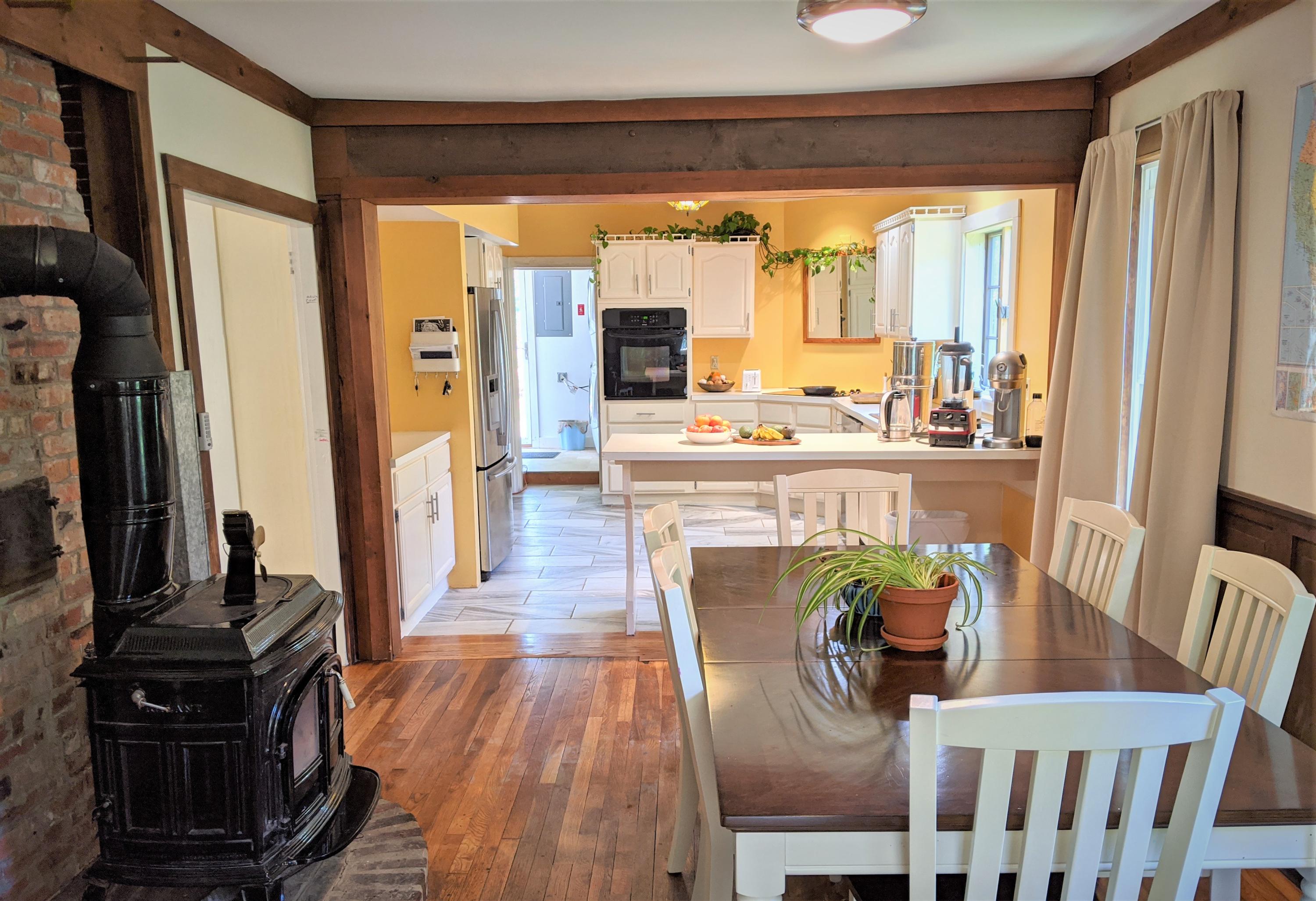 41 Summit Road Boothbay Harbor, ME 04538 - Photo 6 of 33 41 Summit Rd dining table into kitchen