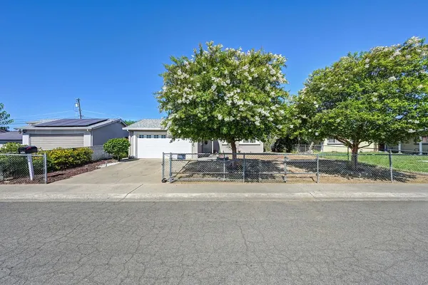 $299,000 | 5350 Aspen Way, Olivehurst, CA 95961