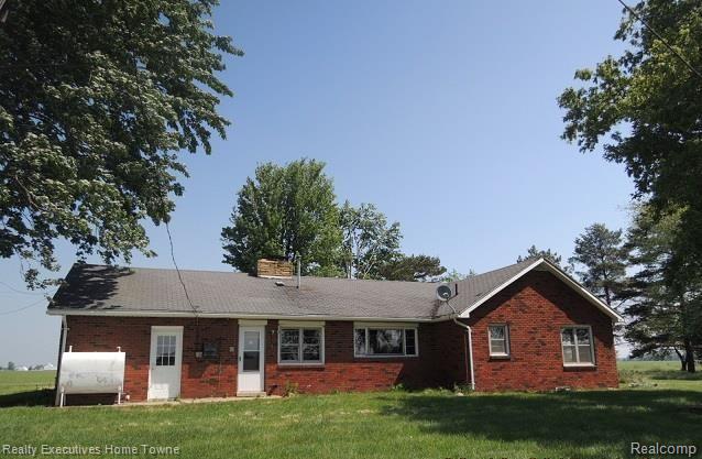1080 Aitken Road Peck, MI 48466 - Photo 2 of 14 Case # 262-176051 Back.jpg