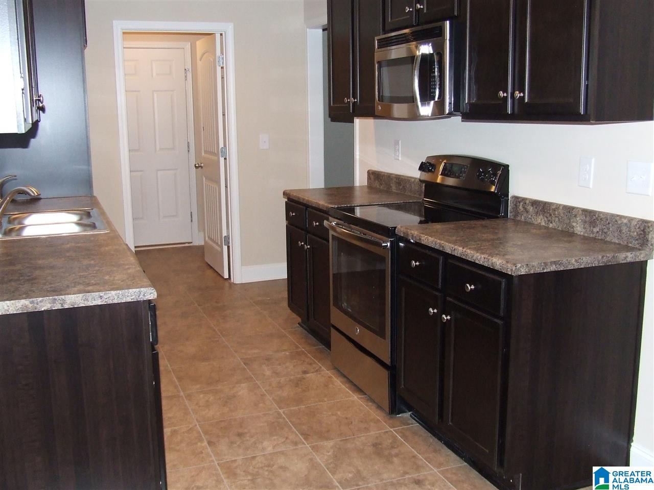 348 Vincent Street Alabaster, AL 35007 - Photo 17 of 34