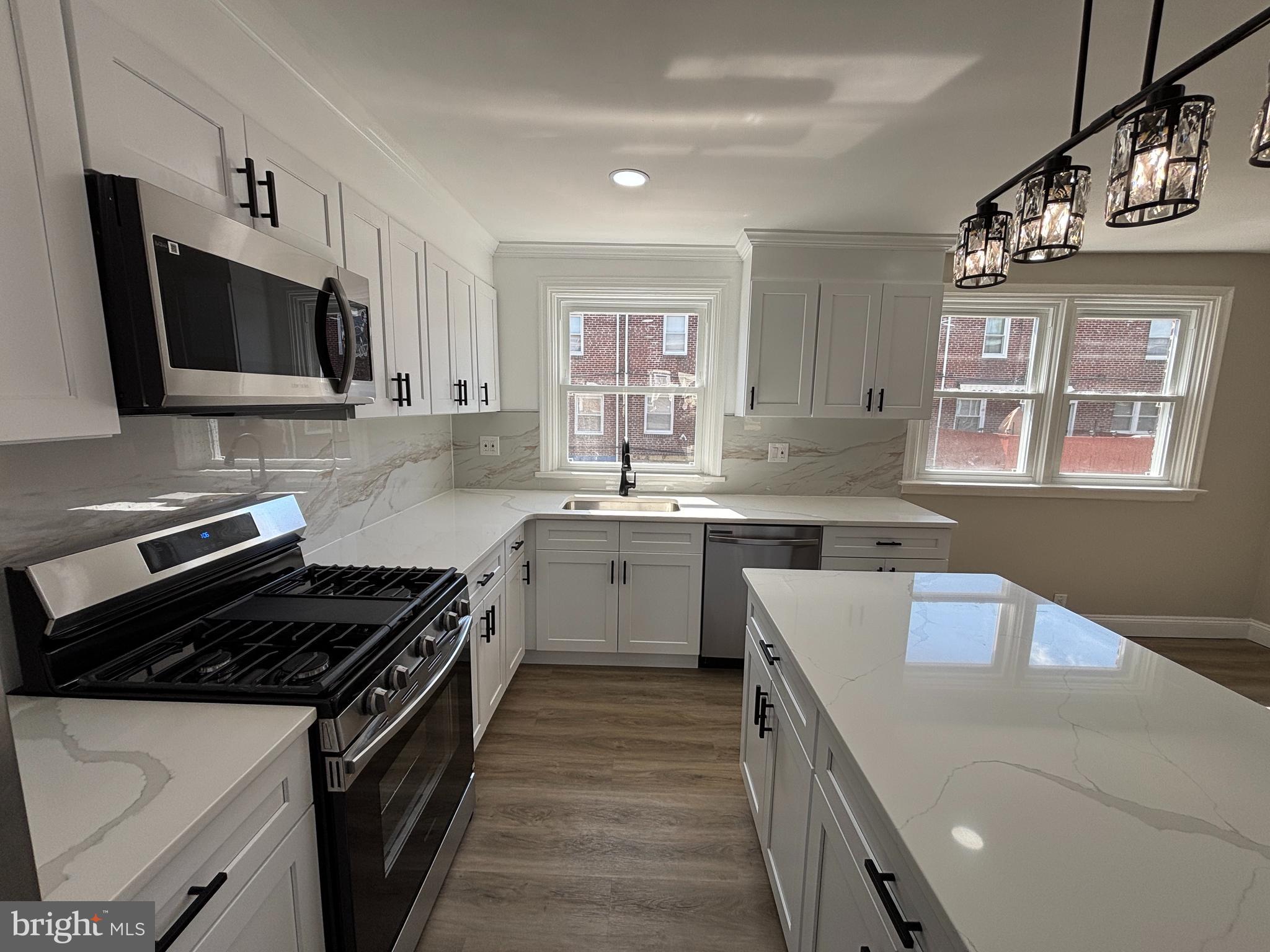 8266 Temple Road Philadelphia, PA 19150 - Photo 11 of 38 Kitchen