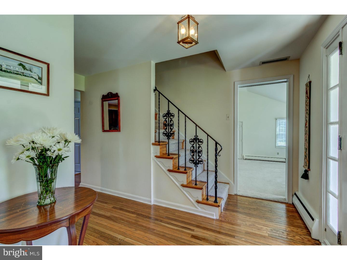 1135 Waterloo Road Berwyn, PA 19312 - Photo 3 of 24 Foyer