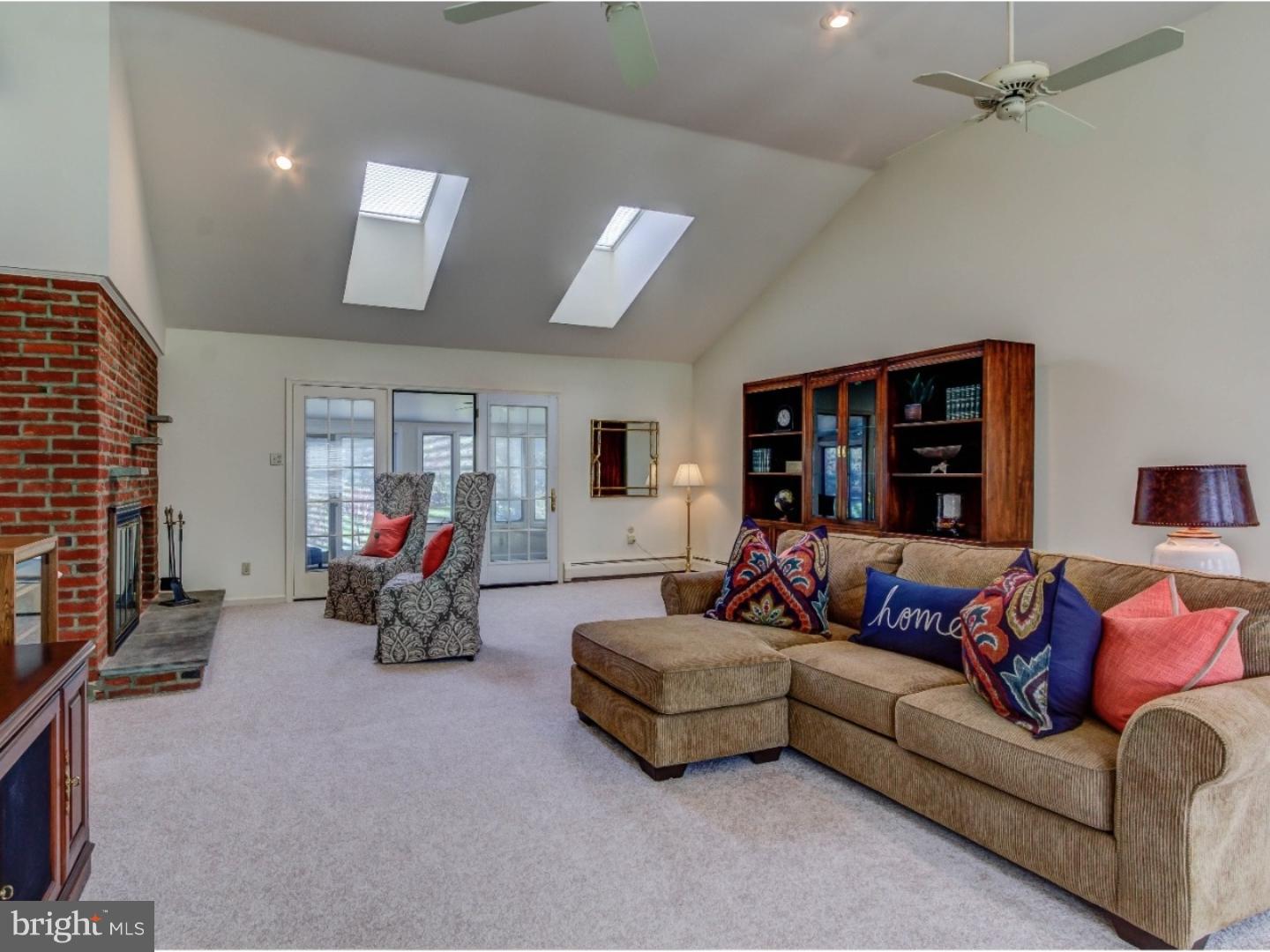 1135 Waterloo Road Berwyn, PA 19312 - Photo 5 of 24 Great Room