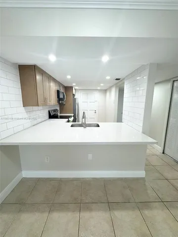 $300,000 | 8500 Southwest 109th Avenue, Unit 6230, Miami, FL 33173