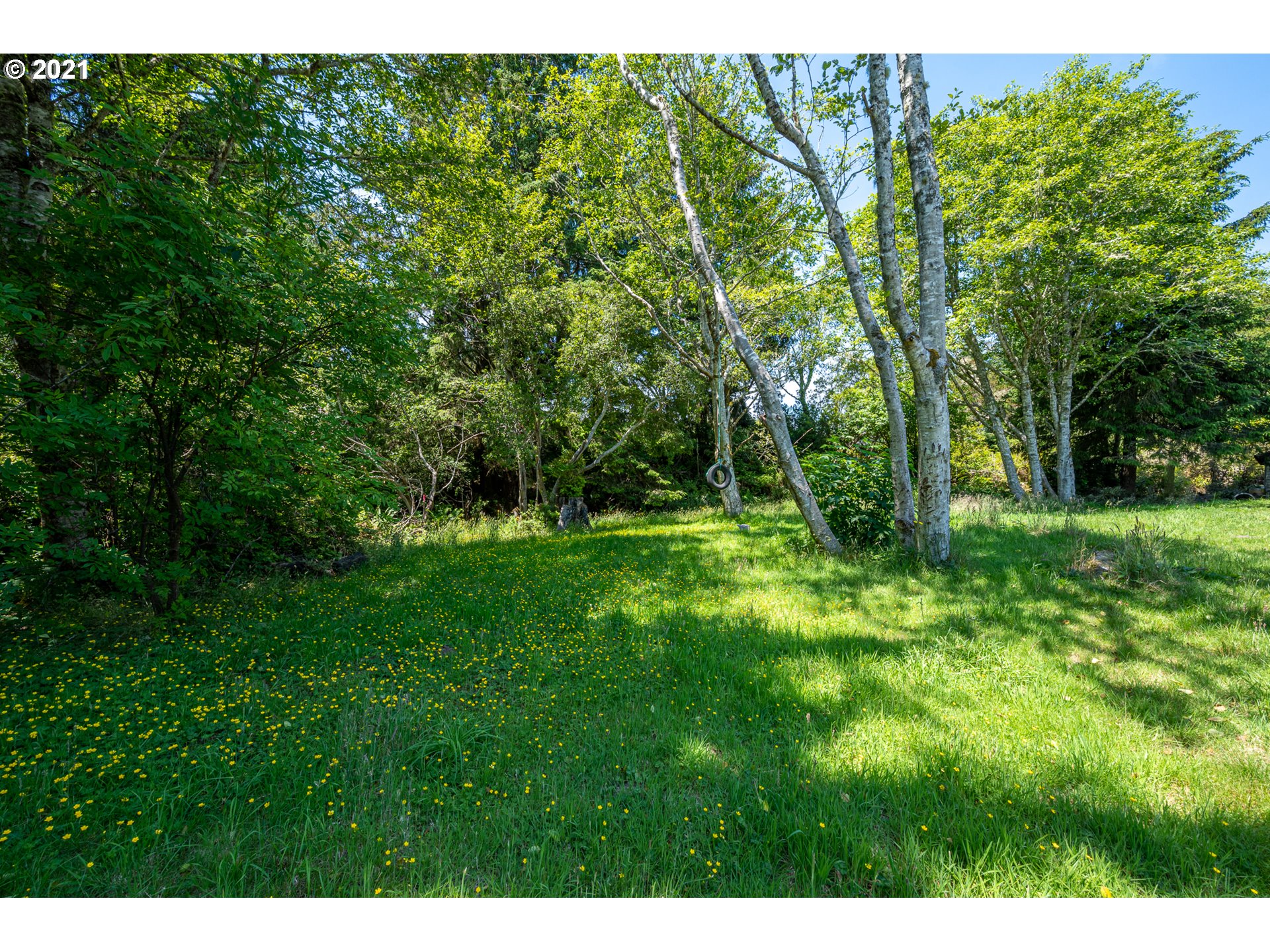 62954 Southwest 10th Road Coos Bay, OR 97420 - Photo 12 of 32 Gallery Image 12