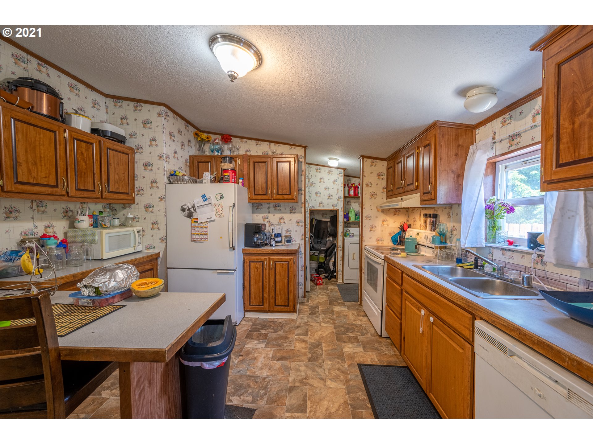 62954 Southwest 10th Road Coos Bay, OR 97420 - Photo 19 of 32 Gallery Image 19
