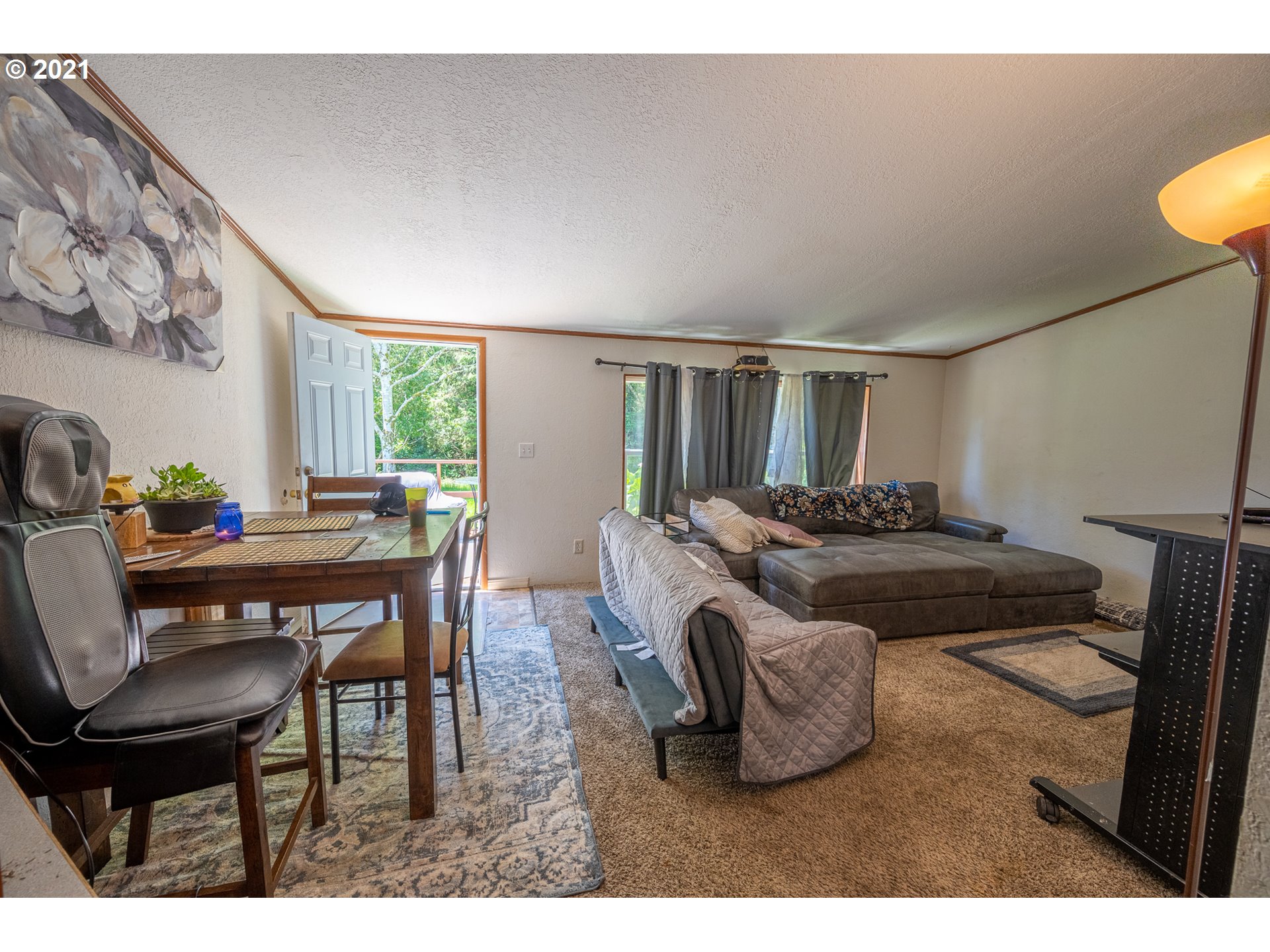 62954 Southwest 10th Road Coos Bay, OR 97420 - Photo 22 of 32 Gallery Image 22
