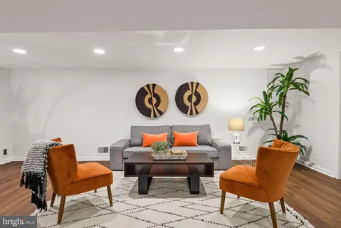 $1,589,000 | 5009 Keokuk Street, Bethesda, MD 20816