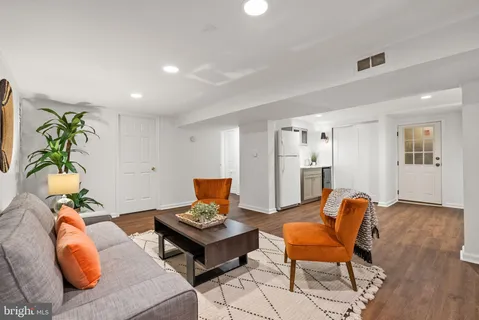 $1,589,000 | 5009 Keokuk Street, Bethesda, MD 20816