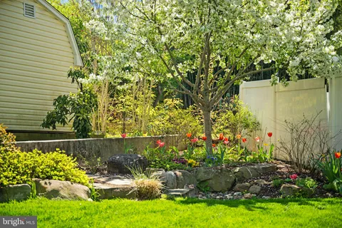 $1,589,000 | 5009 Keokuk Street, Bethesda, MD 20816