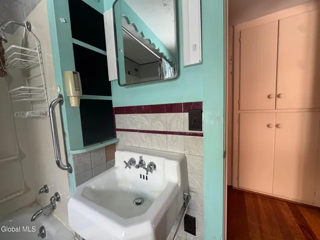 $195,000 | 58 County Rte 56, Ticonderoga, NY 12883