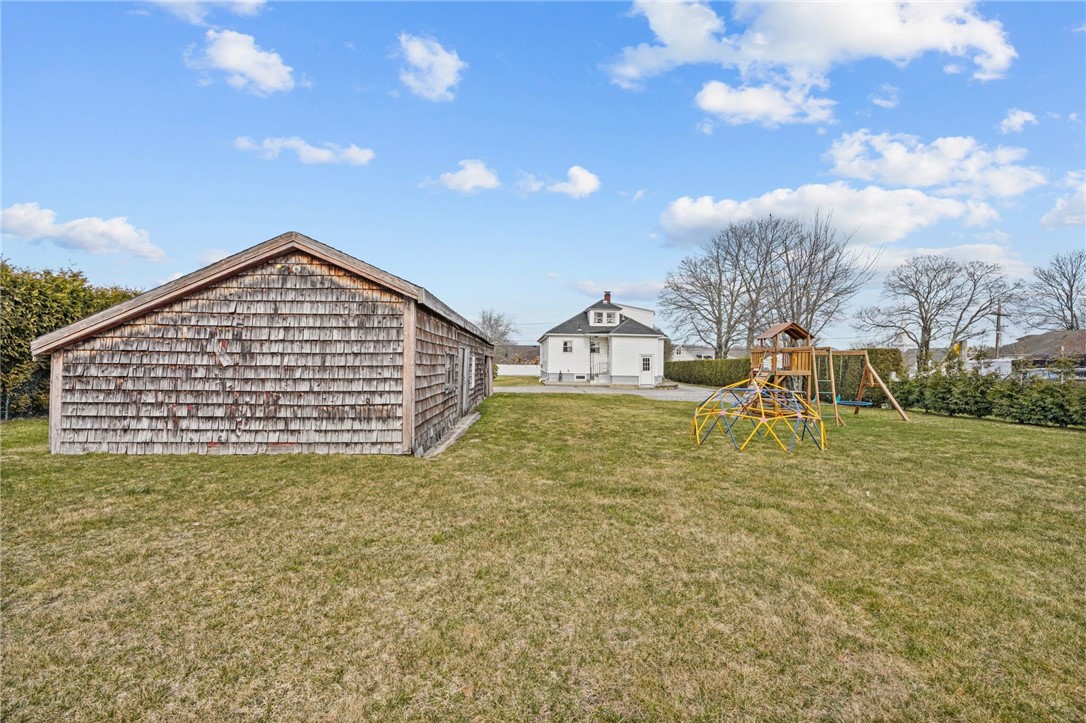 771 Pippin Orchard Road Cranston, RI 02921 - Photo 4 of 31